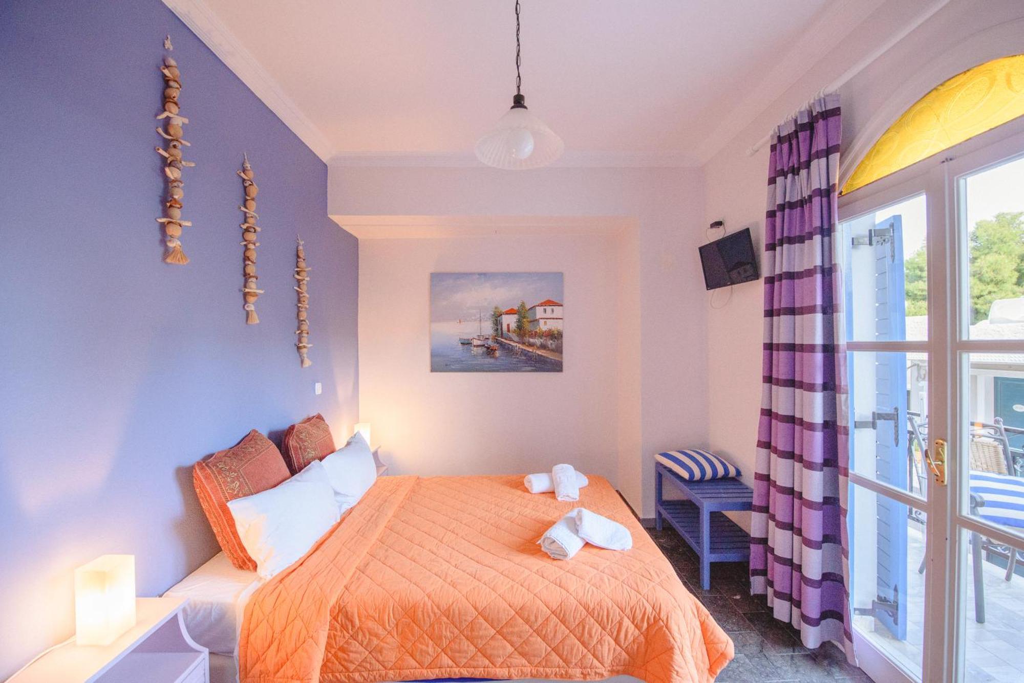 Maria Studios Poros Town Rom bilde