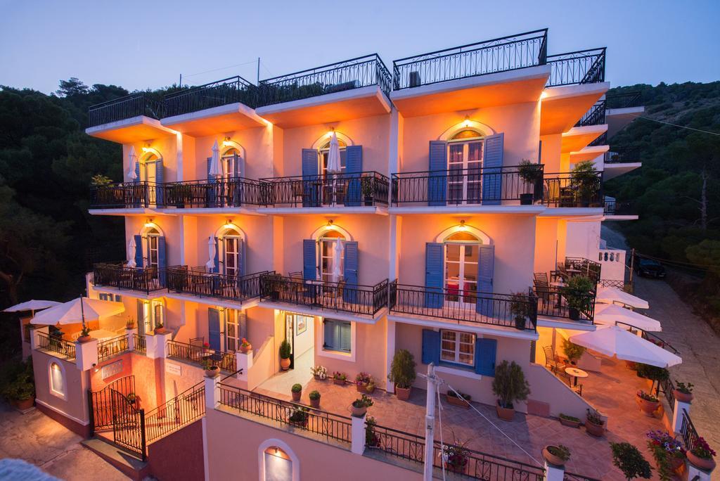 Maria Studios Poros Town Eksteriør bilde
