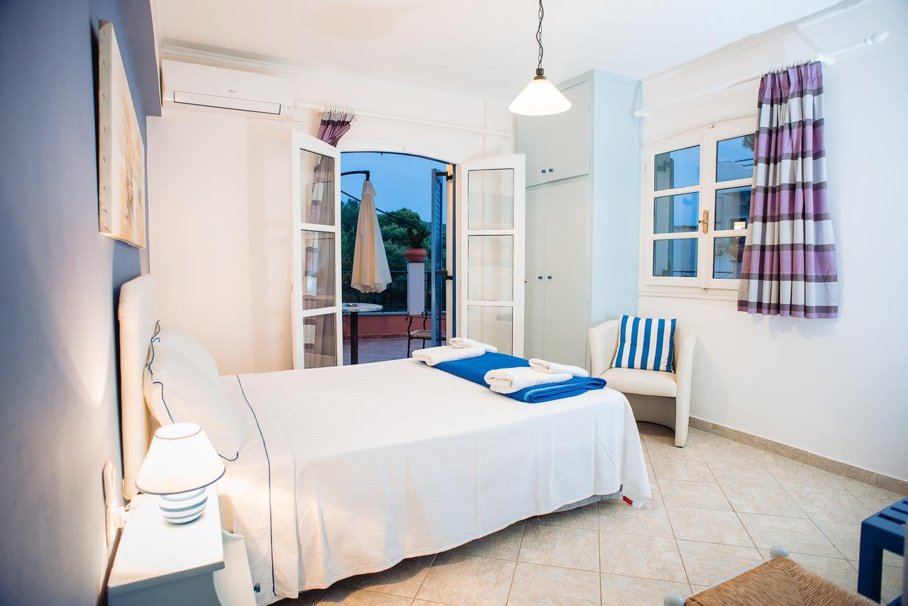 Maria Studios Poros Town Eksteriør bilde